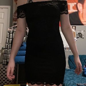 black lace off shoulder body dress